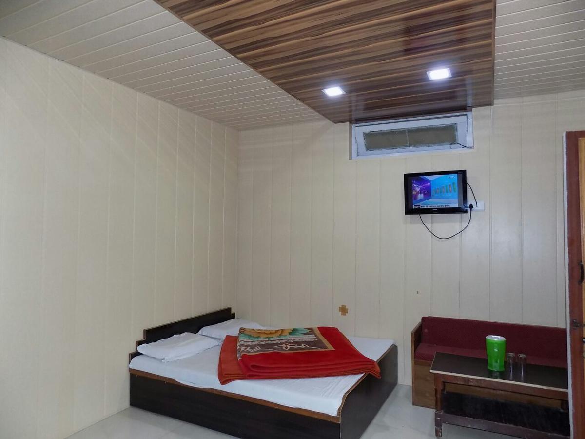 Hotel Neelam Raj Nainital Esterno foto