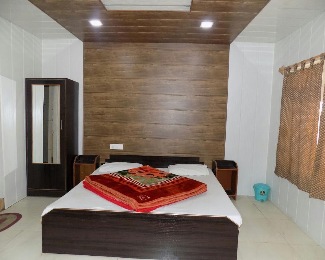 Hotel Neelam Raj Nainital Esterno foto