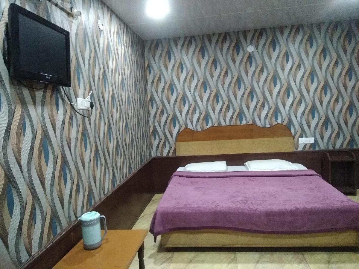 Hotel Neelam Raj Nainital Esterno foto