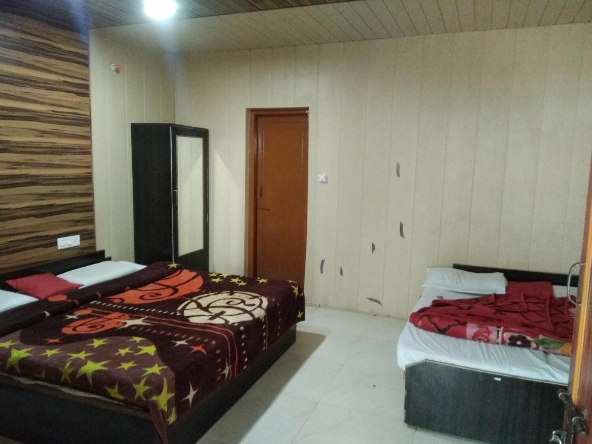 Hotel Neelam Raj Nainital Esterno foto